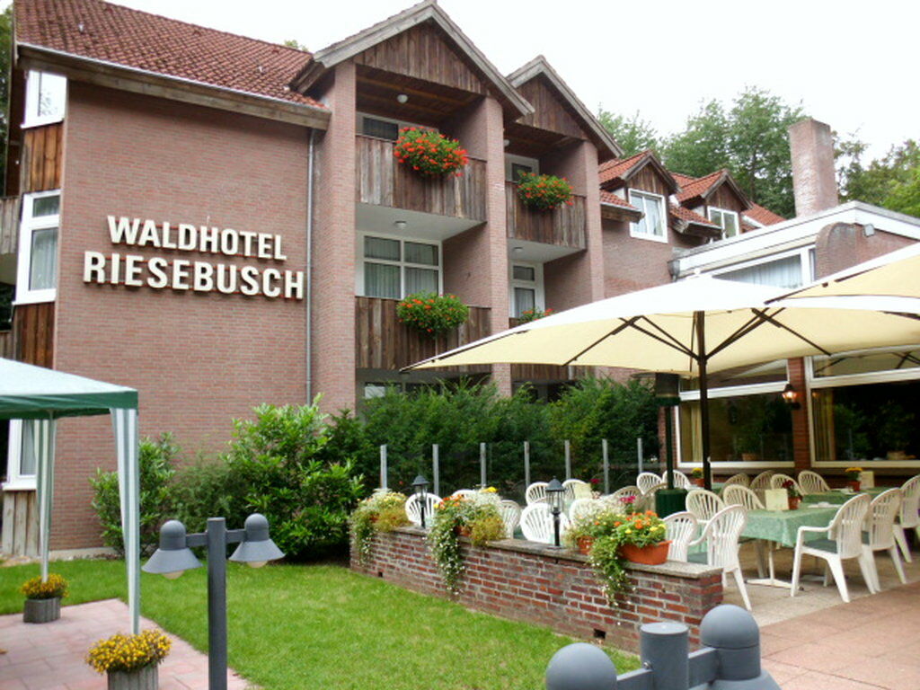 Waldhotel Riesebusch Бад-Швартау Екстер'єр фото